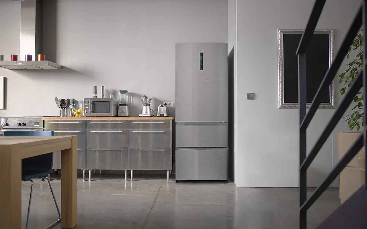 HAIER 3D SERIES 70 A3FE42CMJ