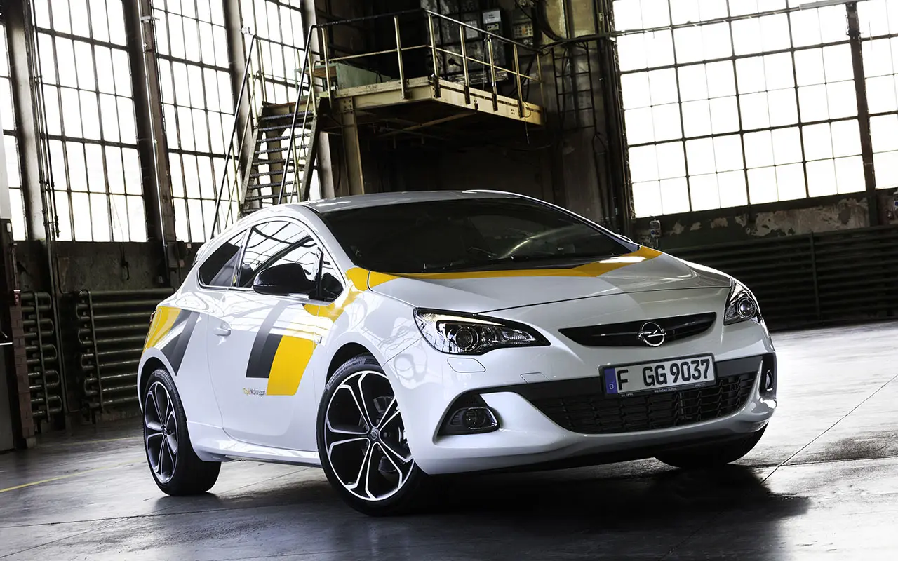 OPEL ASTRA GTC