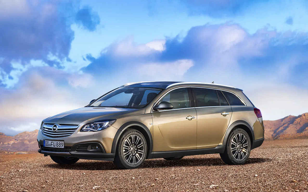 OPEL INSIGNA COUNTRY TOURER