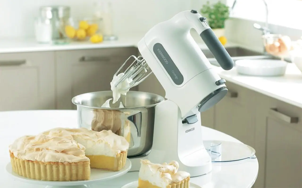 KENWOOD HANDMIXER “CHEFETTE” HM680