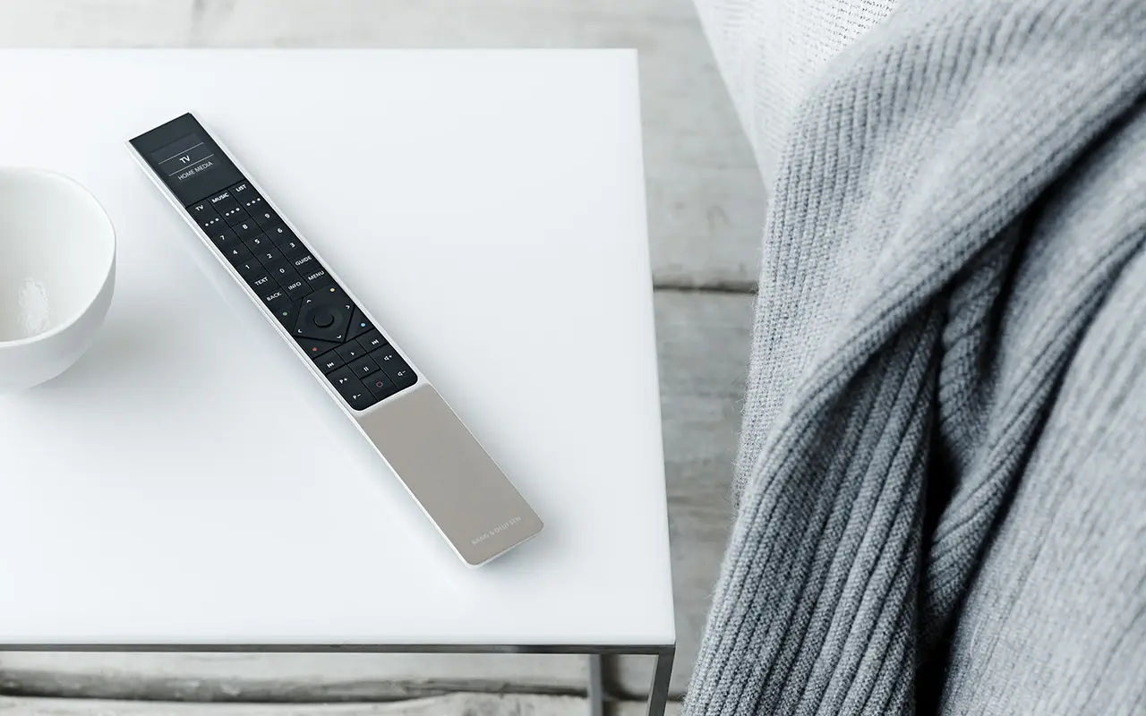 BANG & OLUFSEN BEOVISION AVANT