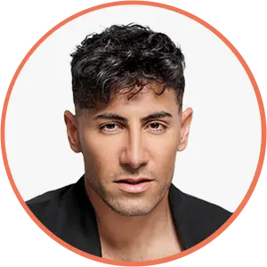 Porträt von Ayan Yuruk, Content Creator und Mitglied der Jury des Plus X Award Cosmetics