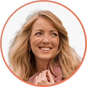 Porträt von Lourene Gollatz, Content Creator und Mitglied der Jury des Plus X Award Cosmetics