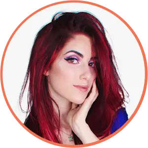 Porträt von Luisa Crashion, Content Creator und Mitglied der Jury des Plus X Award Cosmetics