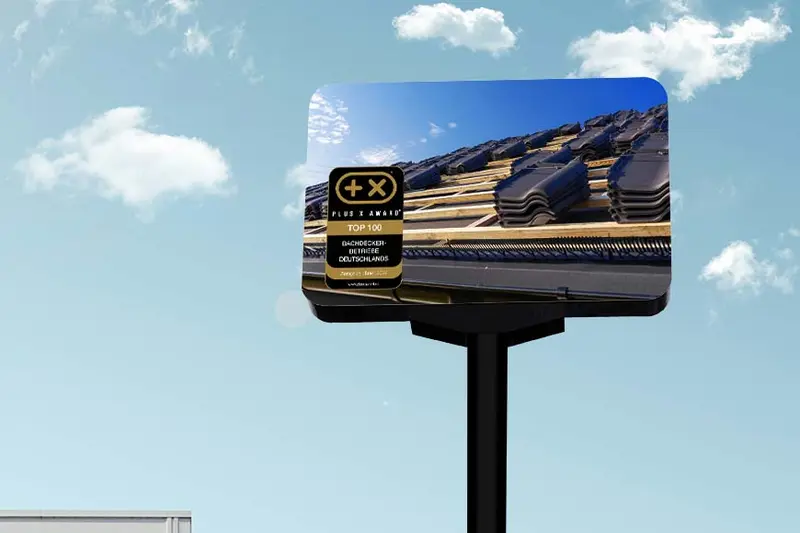 Plakat mit dem Siegel „Top 100 Dachdecker Betriebe“