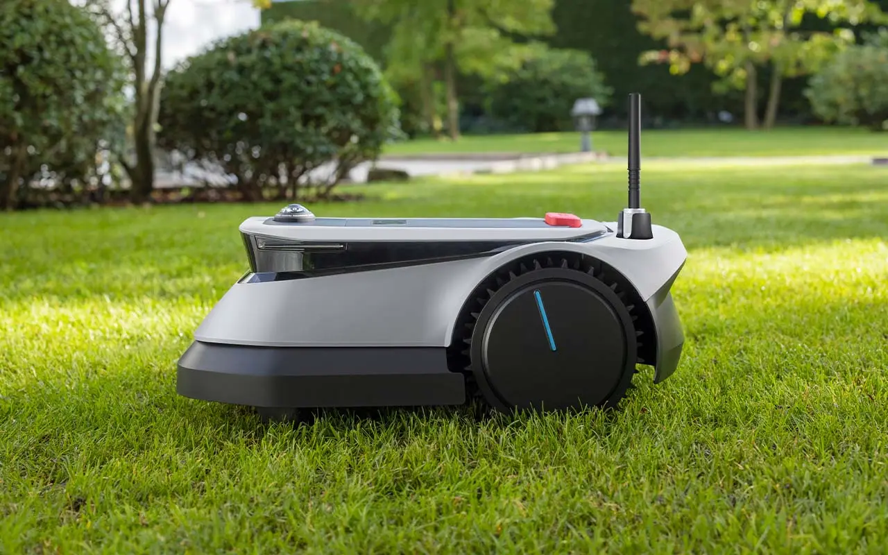 ECOVACS – GOAT G1