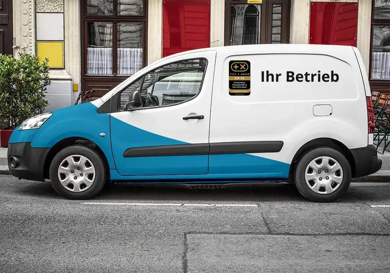 Fahrzeug mit dem Siegel „Top 100 Orthopädiefachgeschäfte Deutschlands“