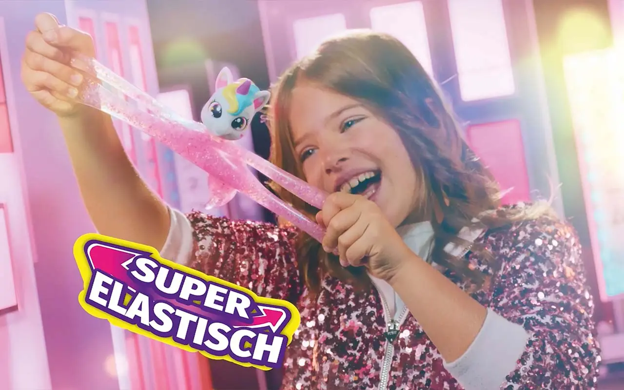 STRETCHY SUPERSTARS