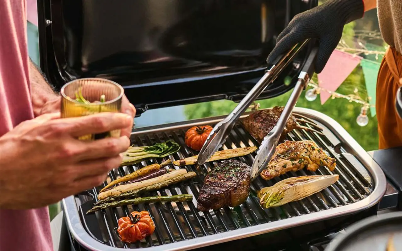 Weber Elektrogrill Lumin Compact, Mint Green