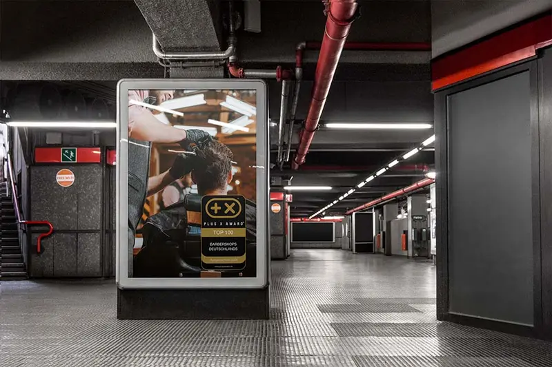 Plakat mit dem Siegel „Top 100 Barbershops Deutschlands“