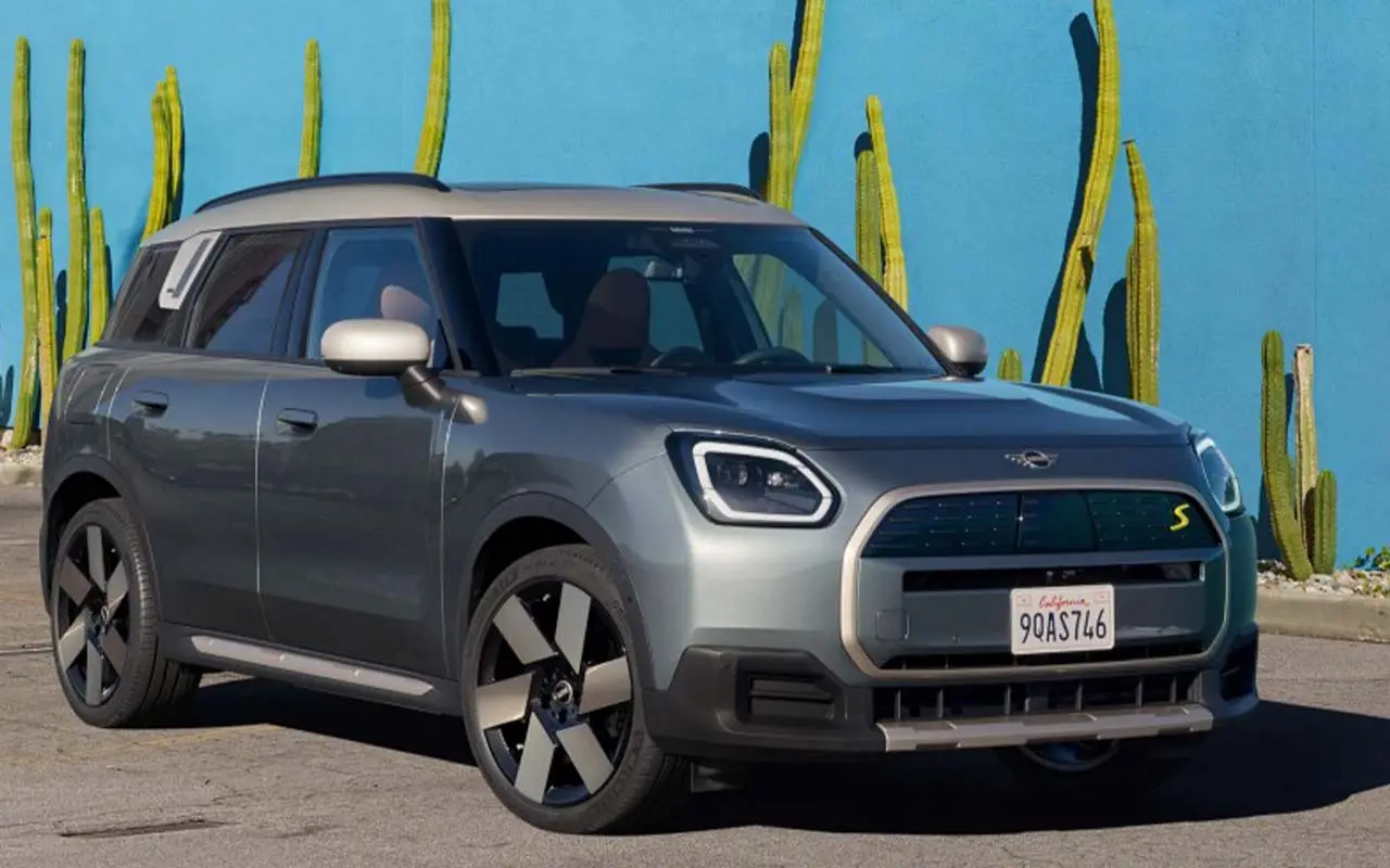 BMW All-electric MINI Countryman
