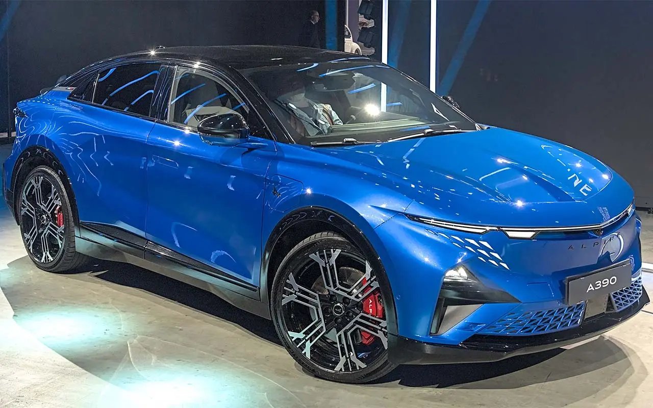 Alpine A 390